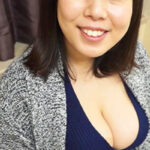 デカすぎる･･････。爆乳むちむち人妻さんがこっそり不倫。544932