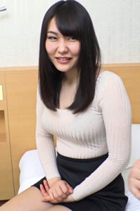 デカパイをぶるぶる揺らして感じまくるスケベな若い人妻さん544937